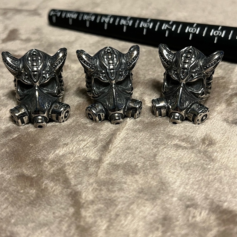 Biker ring with gas mask